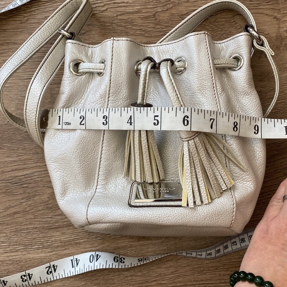 Tignanello leather crossbody purse with tassels. - Picture 11 of 13